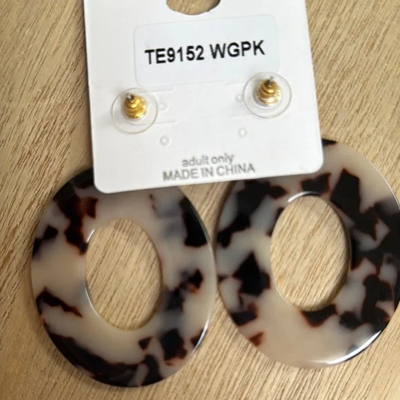 No 3 Tortoise Shell Oval Earrings 💗 Brown & Gold - Picture 9 of 10